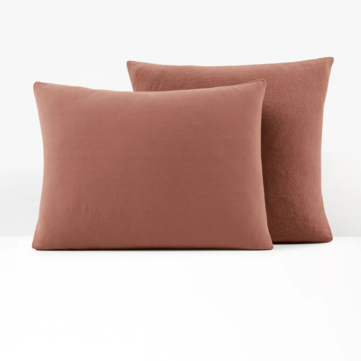 Annaba Two-Sided Washed Linen and Cotton Pillowcase – image 4