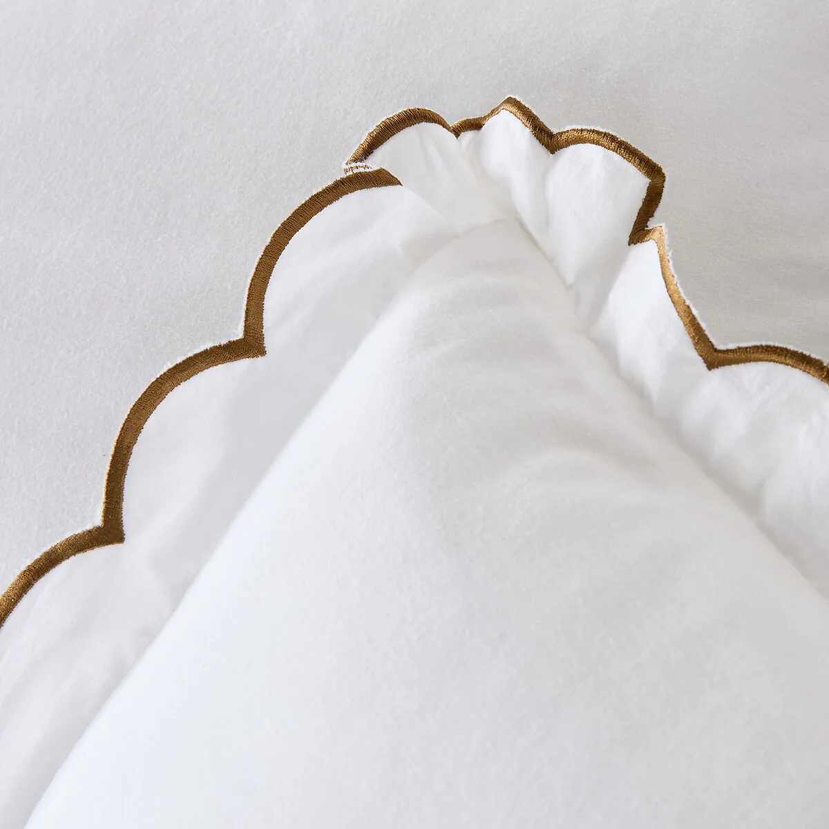 Scenario Pillowcase in Plain Washed Cotton – image 5