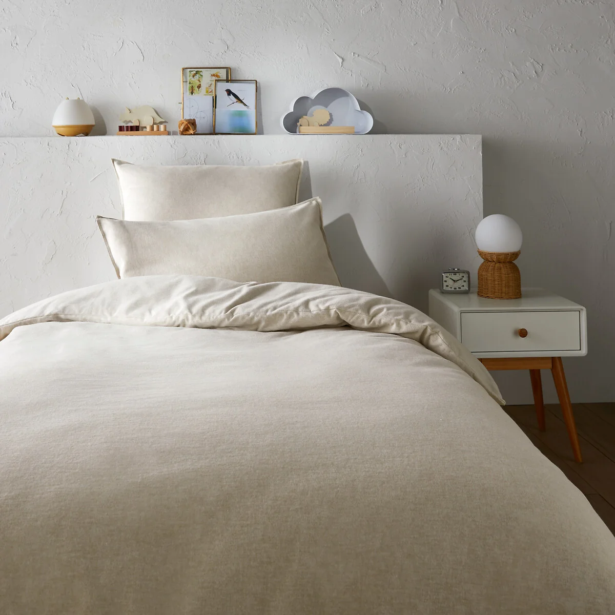 Clara 100% Cotton Flannel Pillowcase – image 3