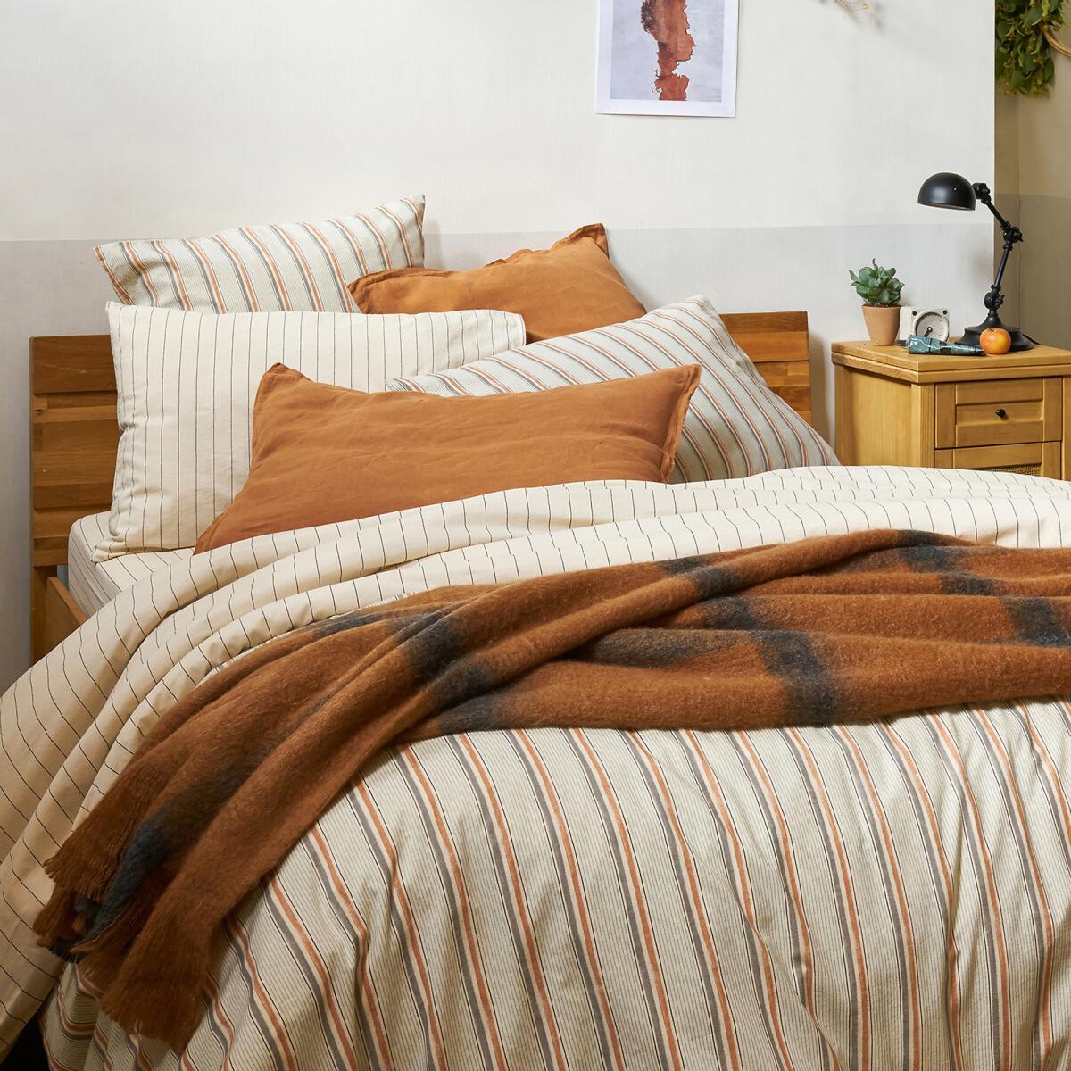 Scenario Plain Washed Cotton Pillowcase – image 5