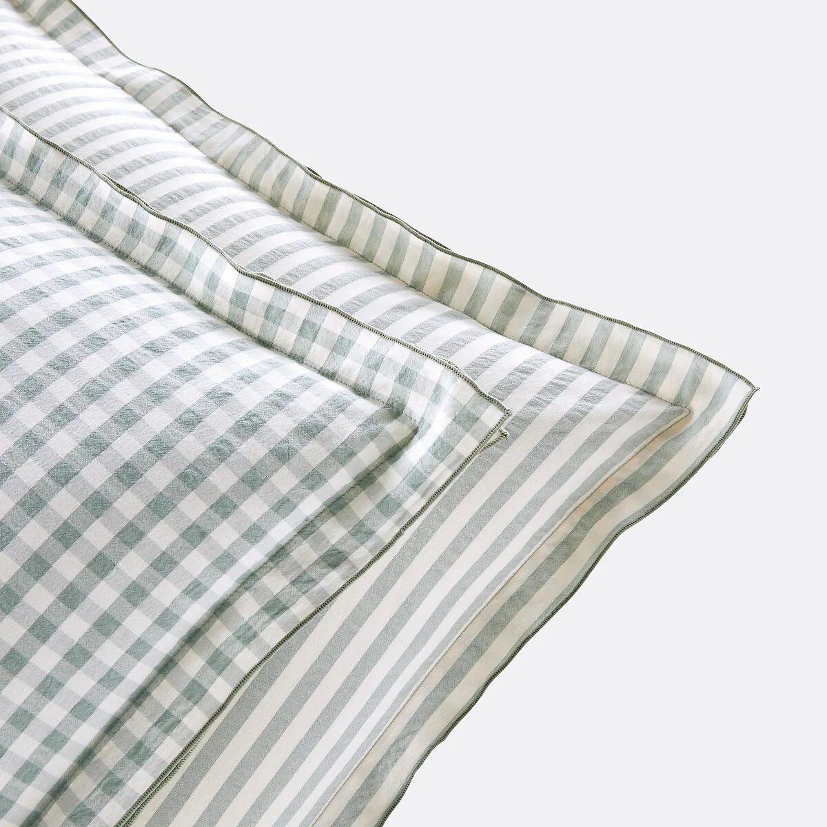Maddy Checked 100% Cotton Seersucker Pillowcase – image 5