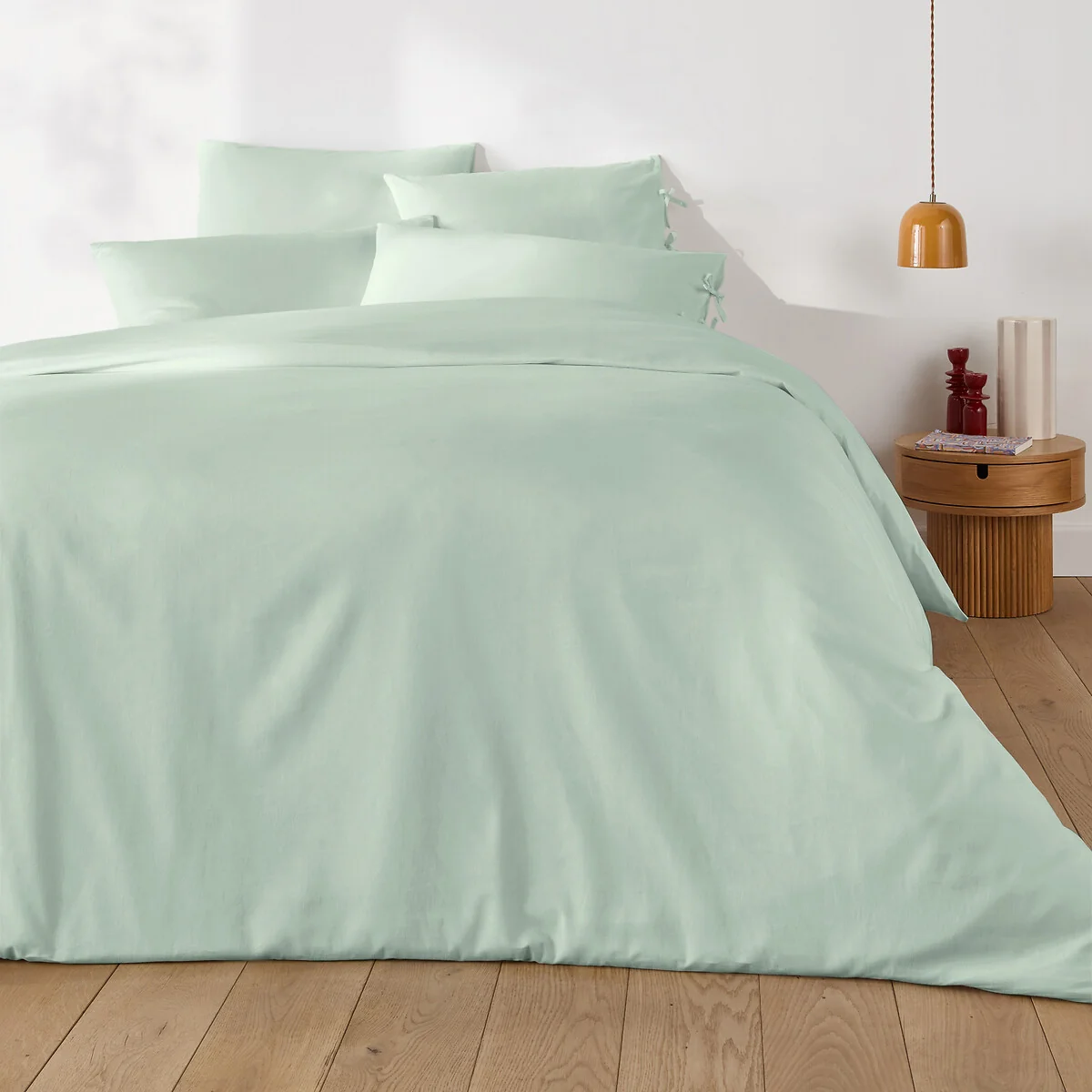 Scenario Plain Cotton Pillowcase with Tie Fastening – image 2