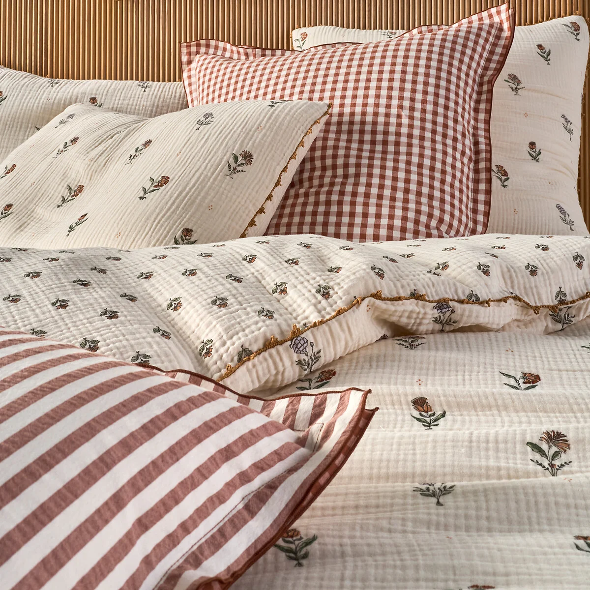 Cottage Caramel Seersucker Cotton Pillowcase – image 6