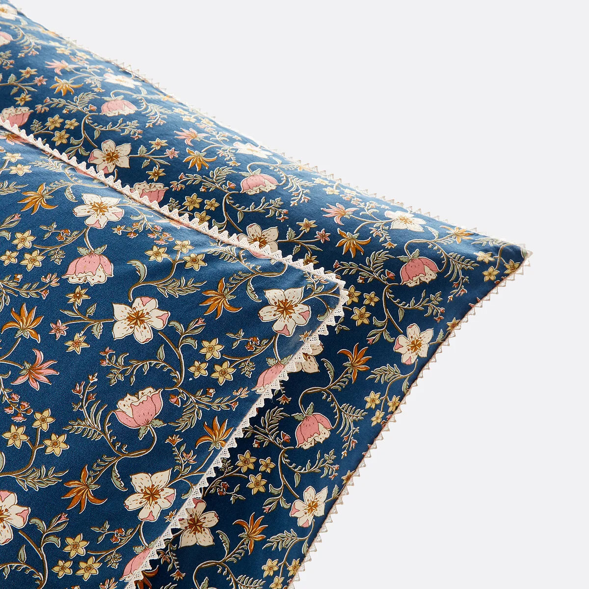 Jasmine Floral 30% Recycled Cotton Pillowcase – image 4