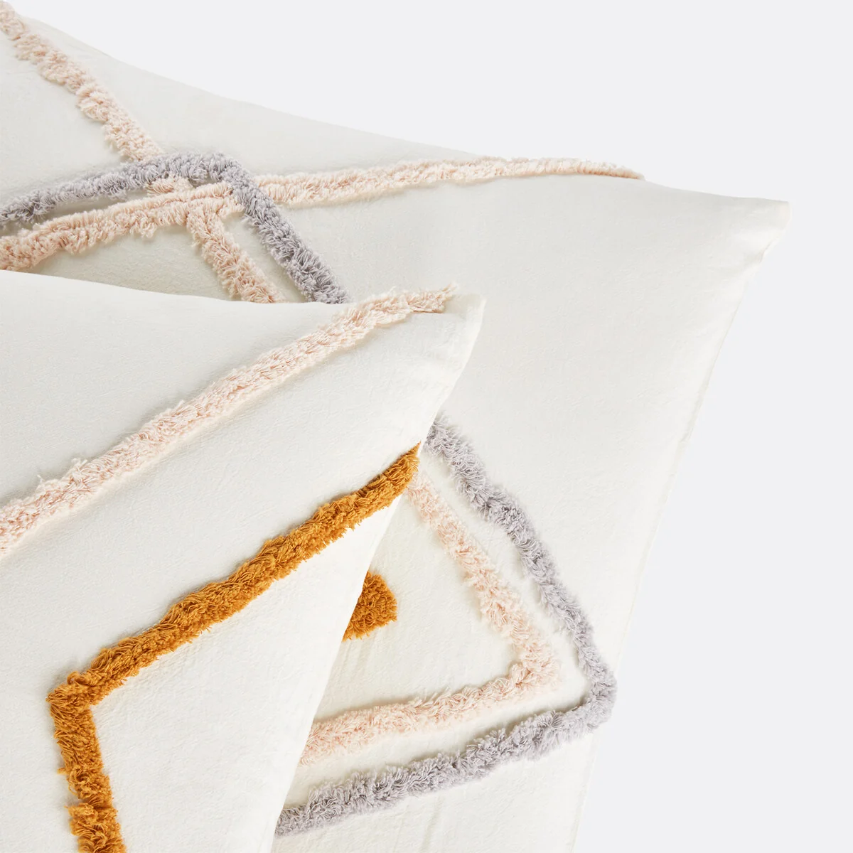 Cotama Geometric Tufted 100% Cotton Pillowcase – image 4