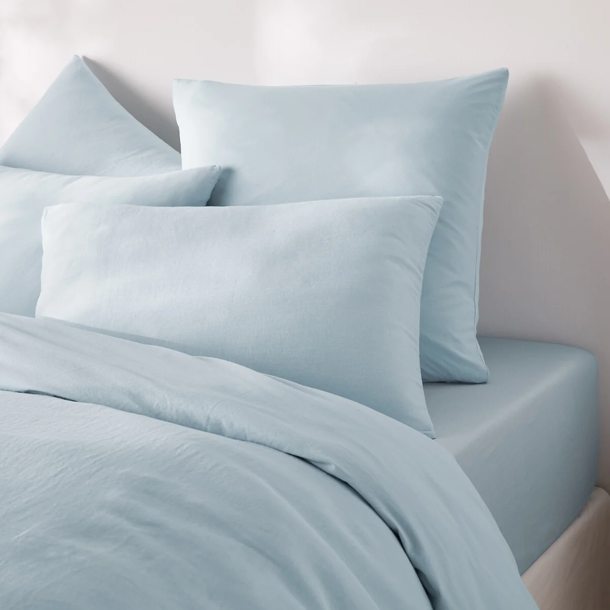Annaba Two-Sided Washed Linen and Cotton Pillowcase – image 3