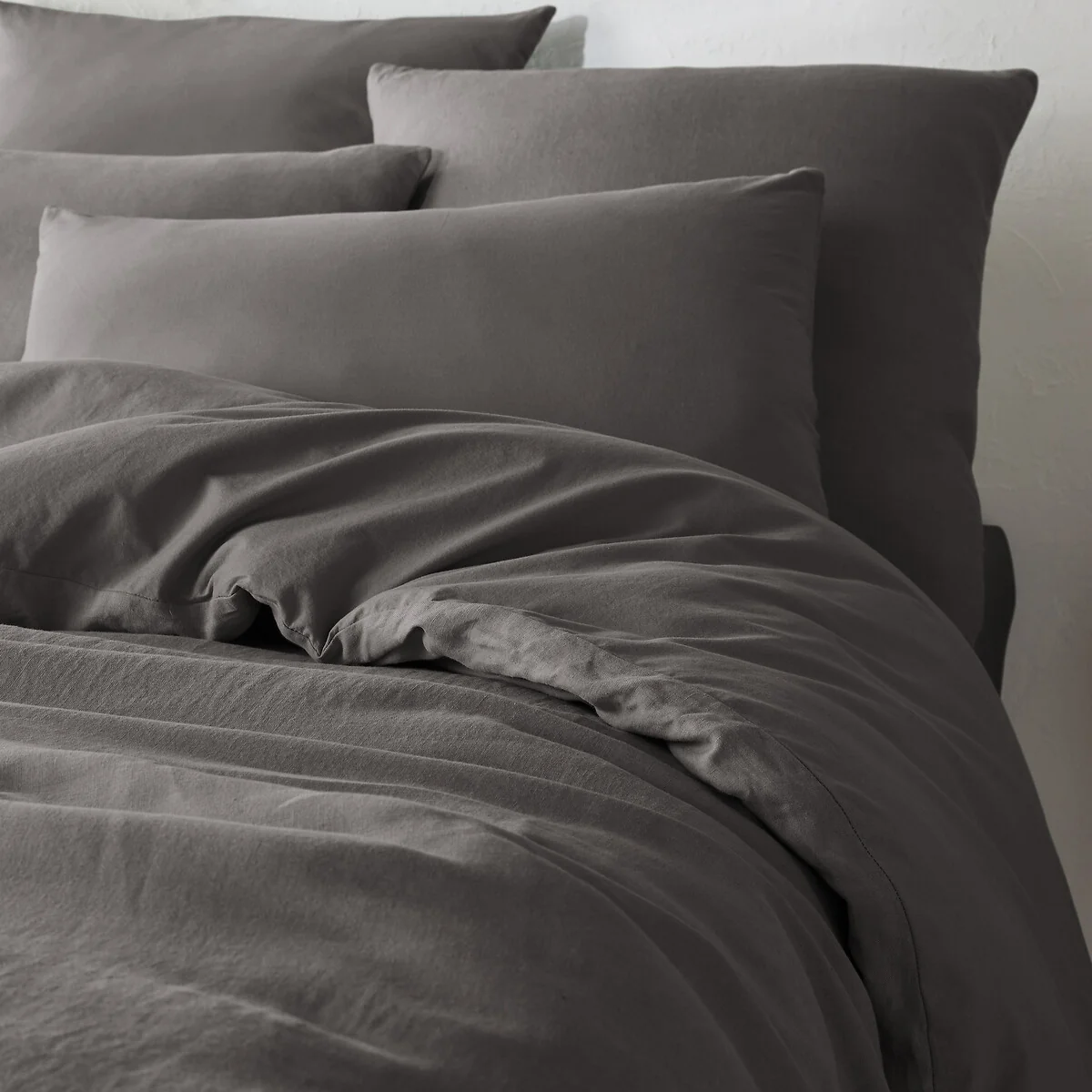 Annaba Two-Sided Washed Linen & Cotton Pillowcase – image 3