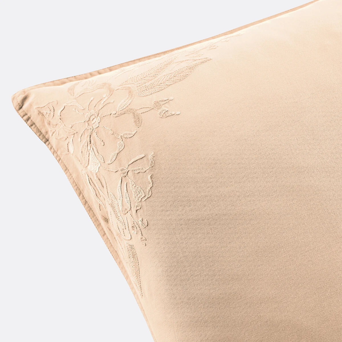 Scénario Embroidered 100% Washed Cotton Pillowcase – image 2