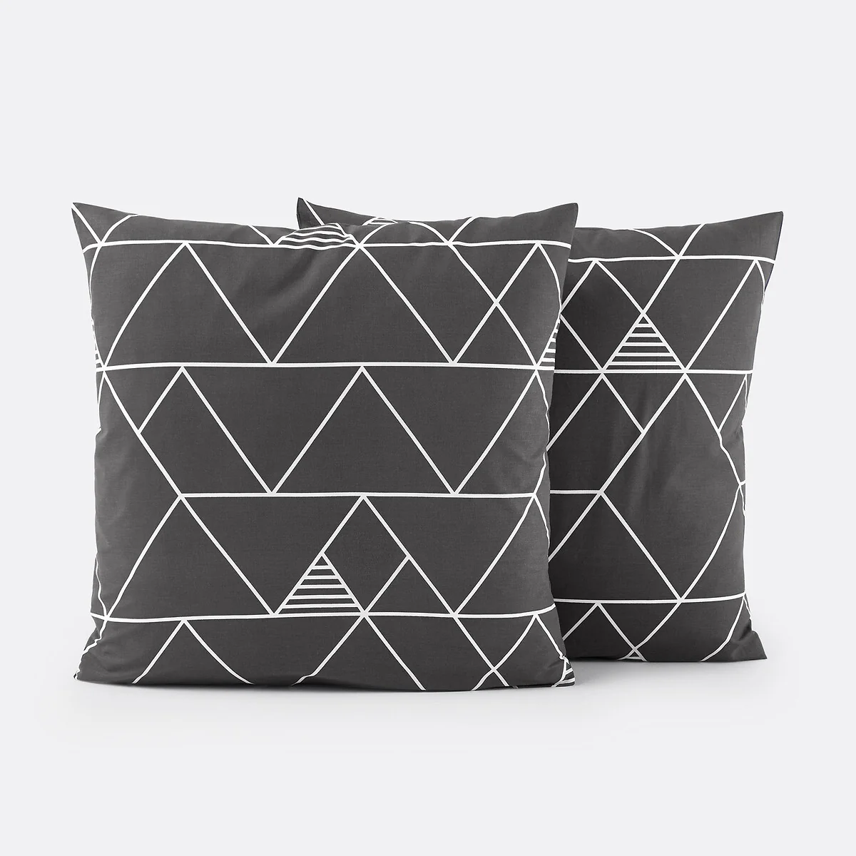 Odin Geometric Cotton Pillowcase – image 3