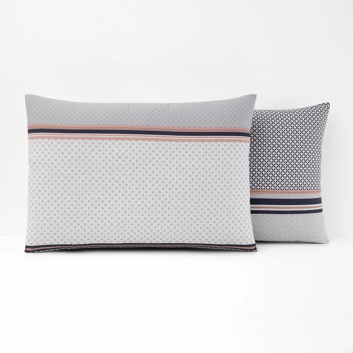 Nayma Geometric 100% Cotton Pillowcase – image 1