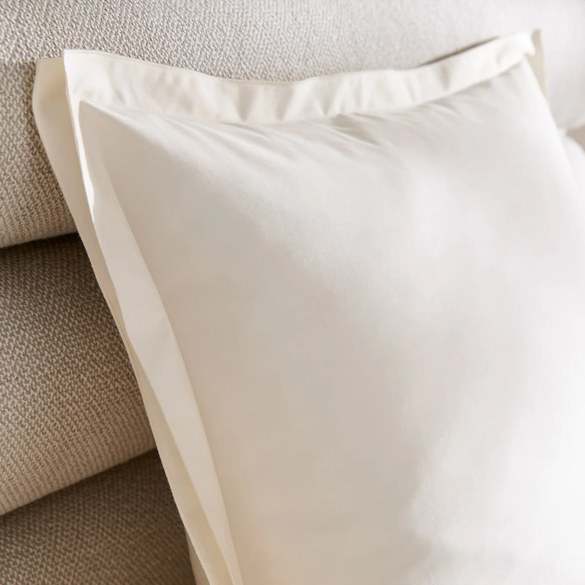 Galor Cotton Satin 400 Thread Count Pillowcase – image 4