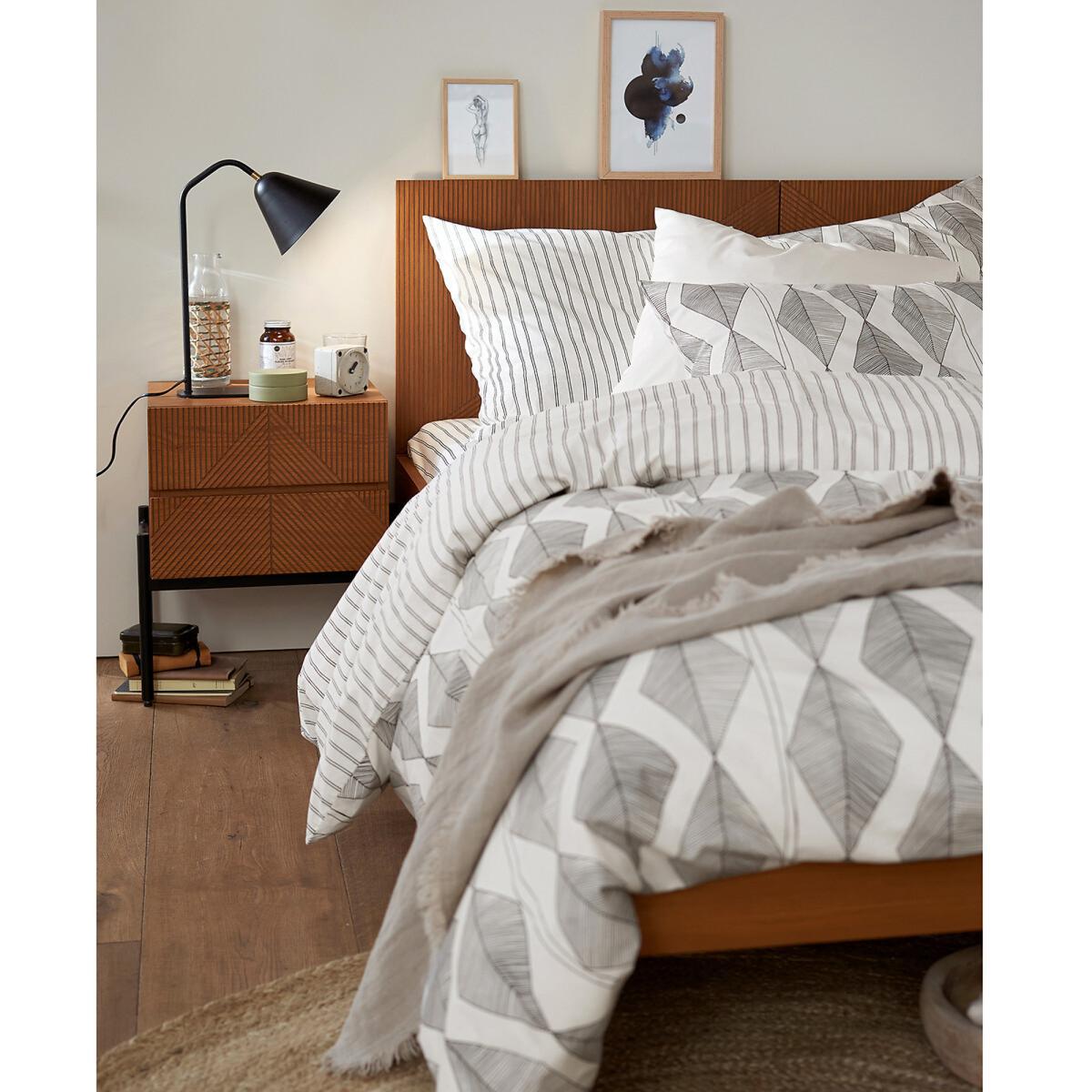 Assane Washed Cotton Pillowcase – image 4