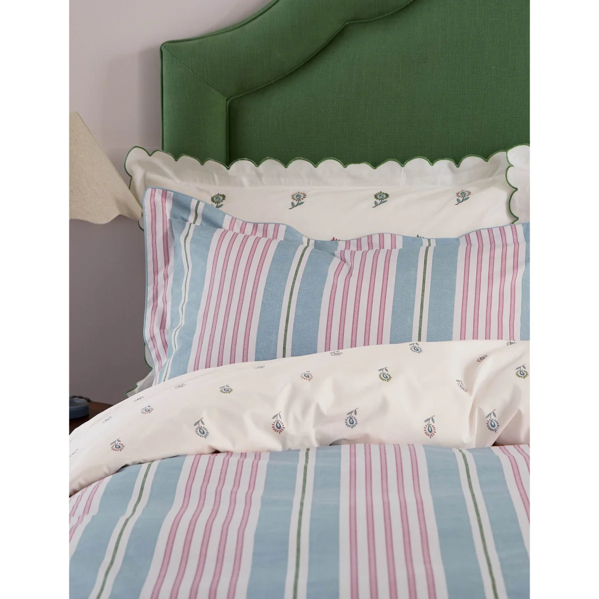 Joules 2 Pack Come Rain Or Shine Oxford Pillowcases White Mix – image 3