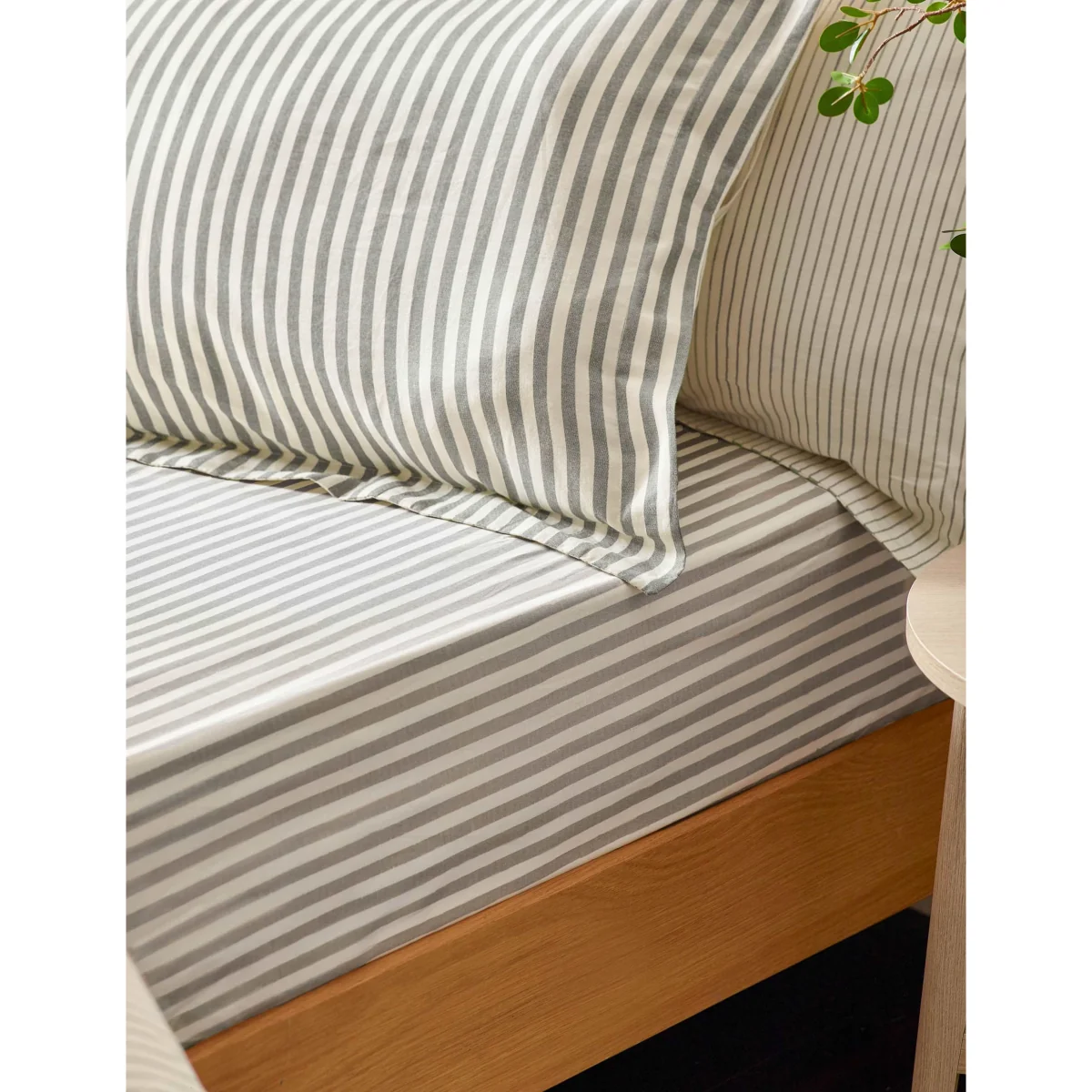 YARD 2 Pack Pure Cotton Hebden Stripe Pillowcases Purple Mix – image 3