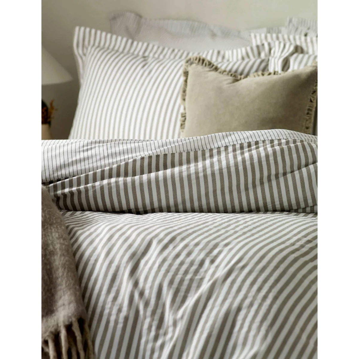 YARD 2 Pack Pure Cotton Hebden Stripe Pillowcases Grey Mix – image 2