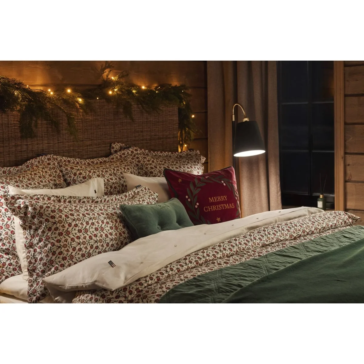 Lexington Flower-printed cotton sateen pillowcase 50x90 cm White-red-green-beige – image 3