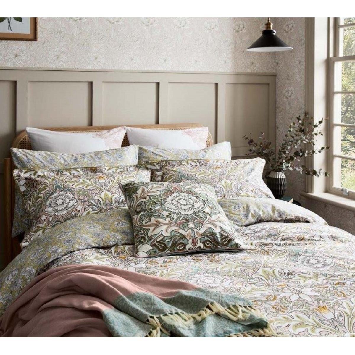 Morris & Co Morris and Co Severne Standard Pillowcase Pair, Cotton, Damask – image 2