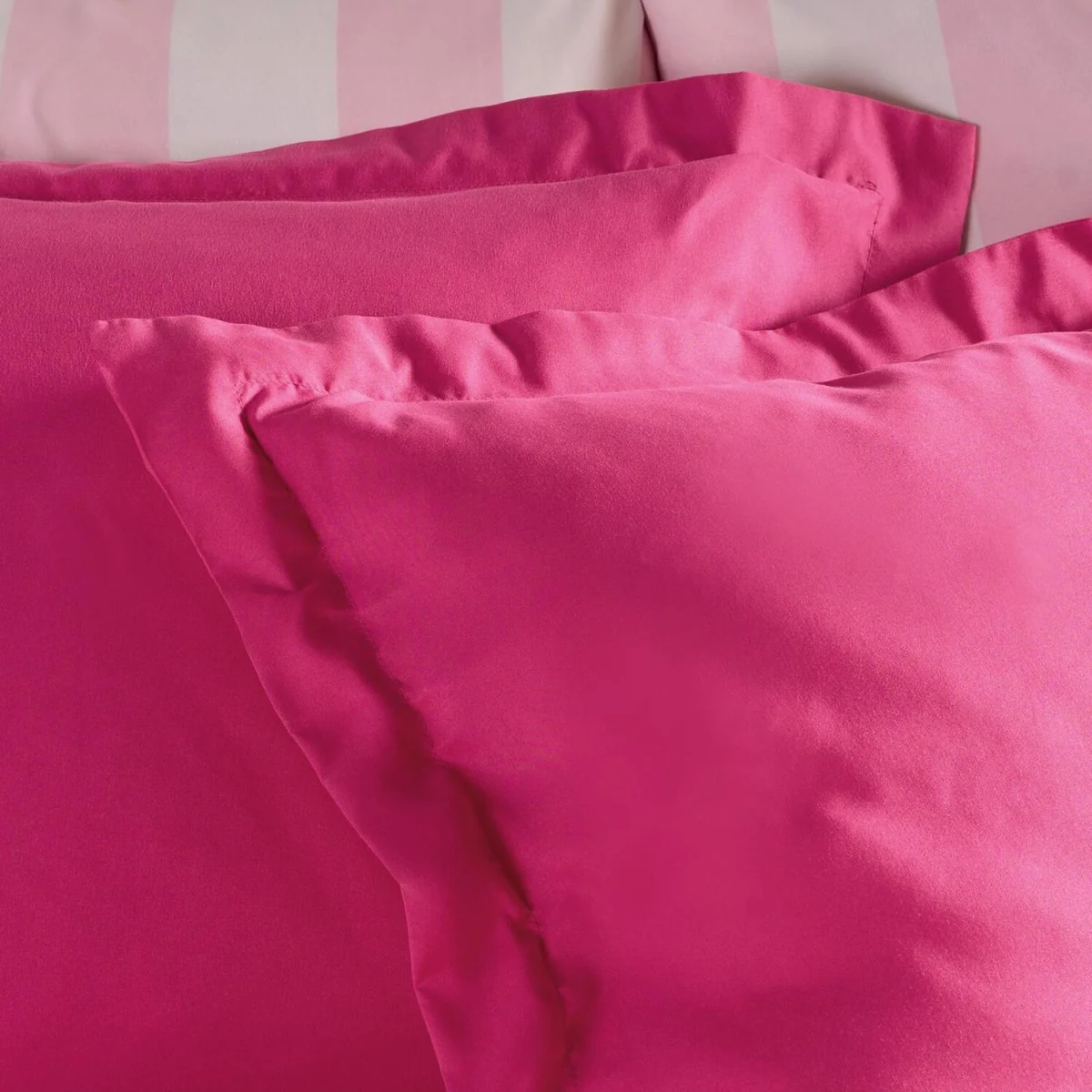OHS Plain Dyed Oxford Pillowcases - Hot Pink – image 1