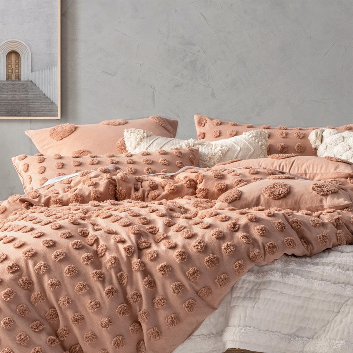 Tufted Polka Dot Pillowcase Set - White – image 3