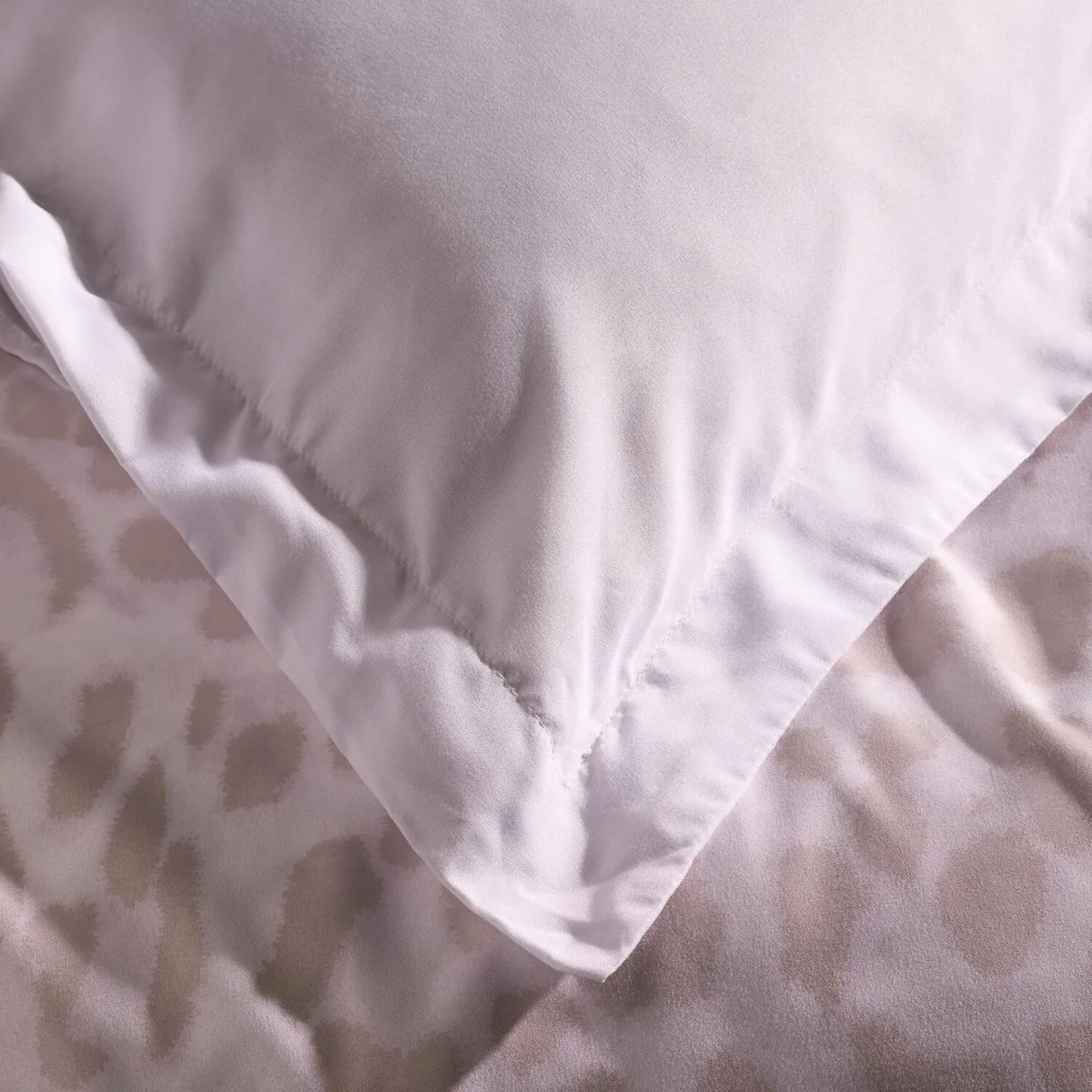OHS Plain Dyed Oxford Pillowcases - White – image 2