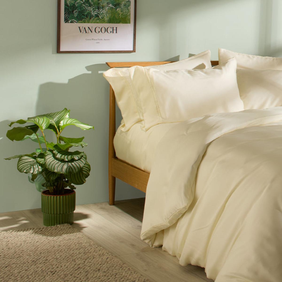 Neutrals / Green Signature+™ Bamboo Lyocell Pillowcases | Panda London – image 3