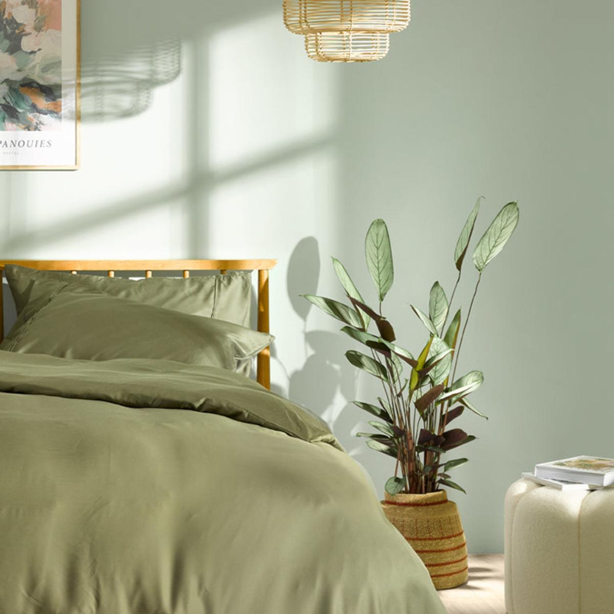 Neutrals / Green Signature+™ Bamboo Lyocell Pillowcases | Panda London – image 8