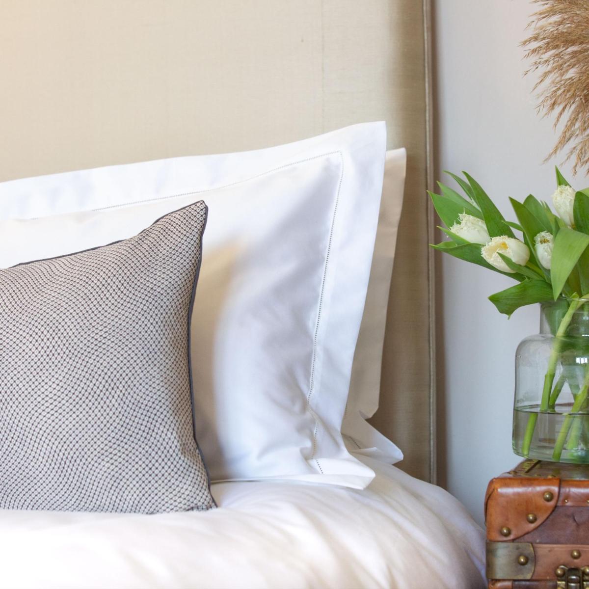 Hemstitch Standard Oxford Pillowcase - White Collection | London & Avalon – image 2