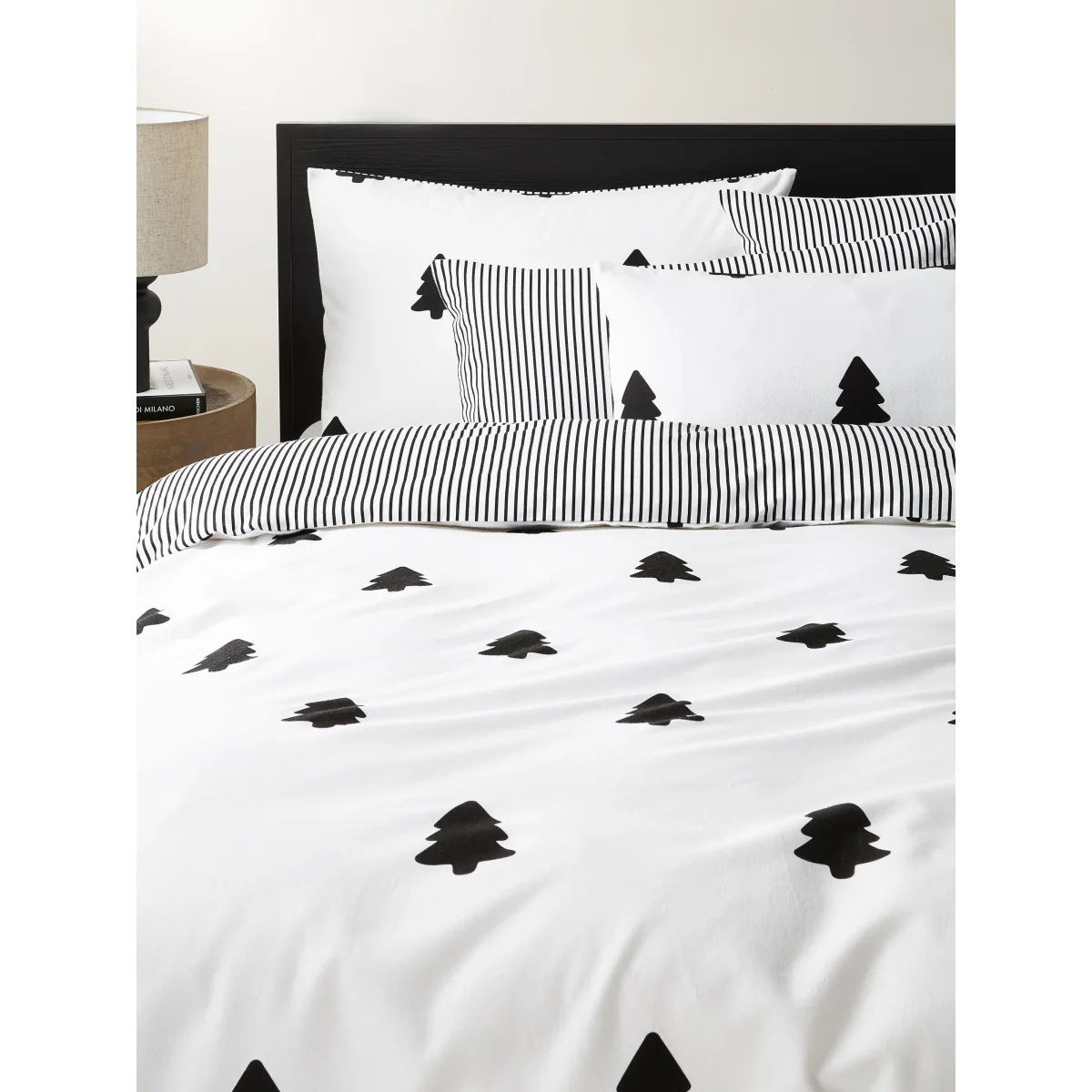Reversible Flannel Pillowcase Noan with Christmas Tree Motif – image 2
