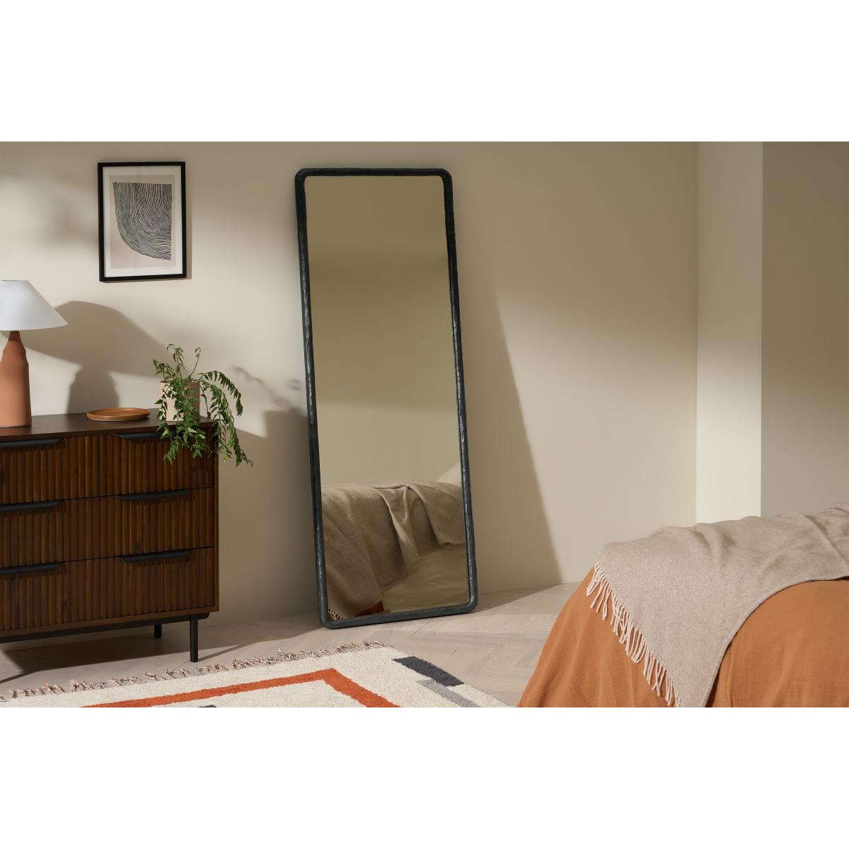 Hepsebah Leaner Mirror, 65 x 170 cm, Gunmetal – image 3