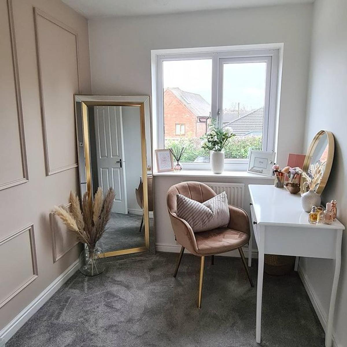 Gallery Direct Phantom Leaner Mirror – image 3