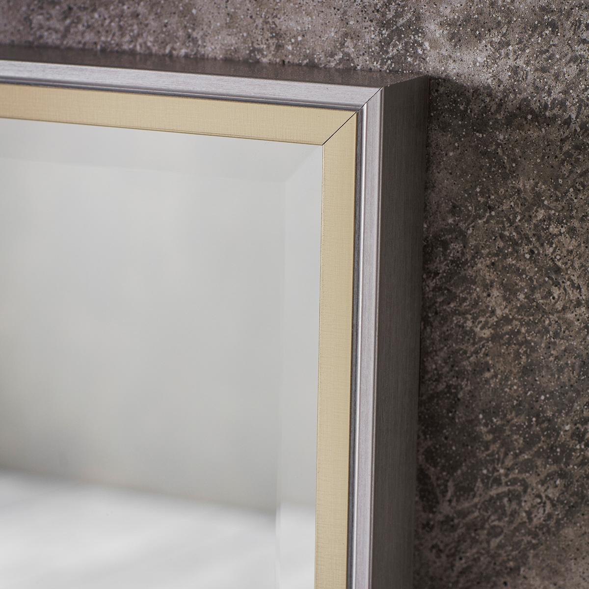Well-dressed Leaner Mirror – image 3