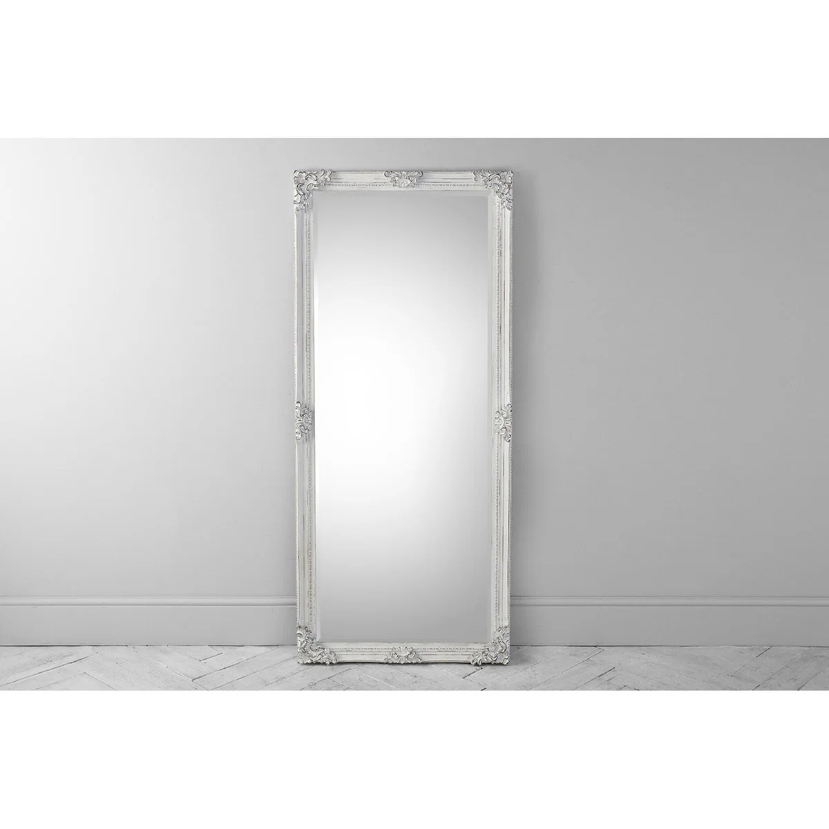 Jeffrey Standing Mirror in Antique White – image 1