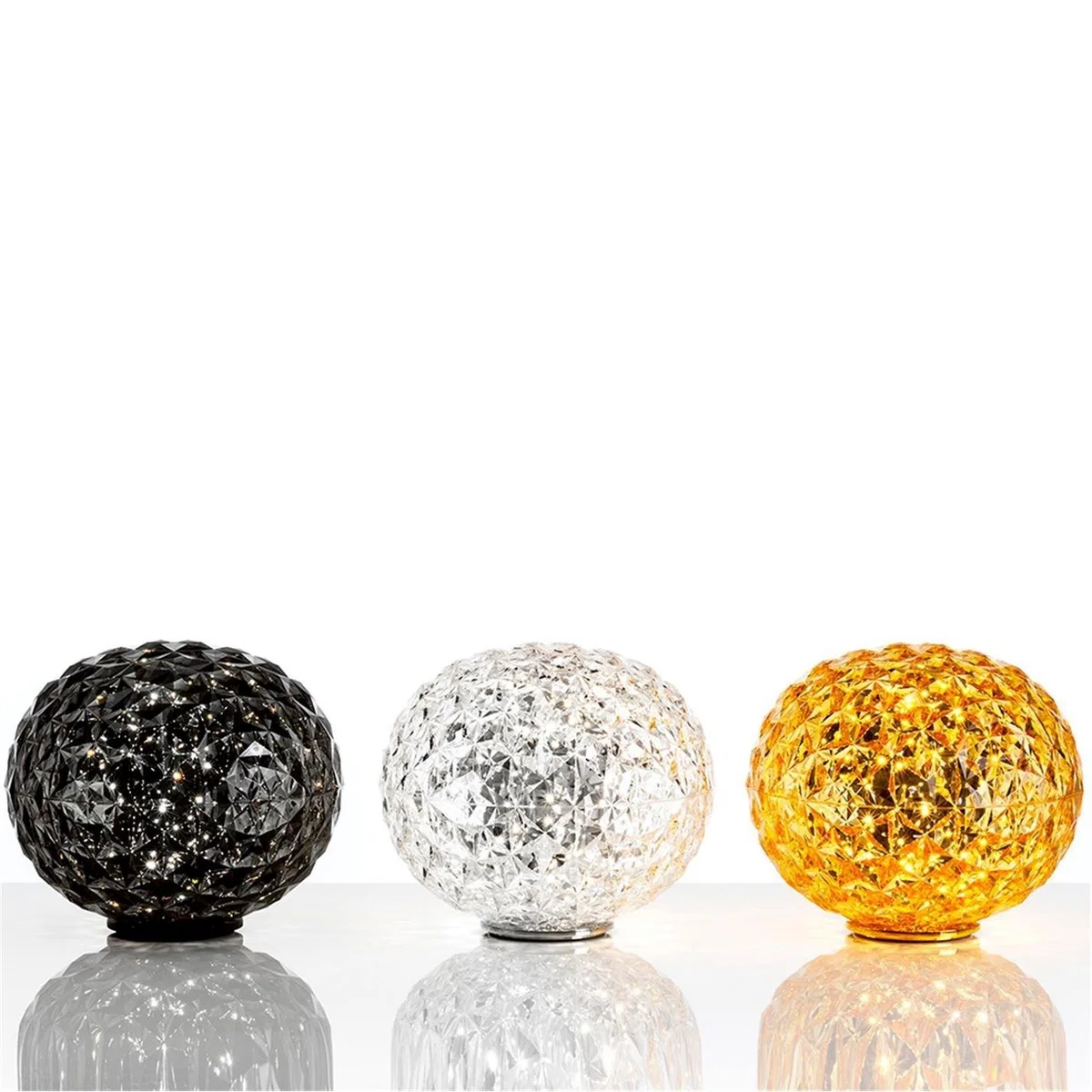 Mini Planet Table Lamp – image 2