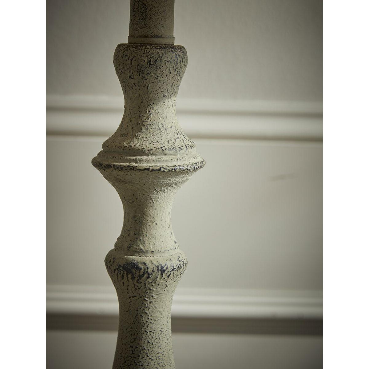 Laylin Table Lamp – image 4