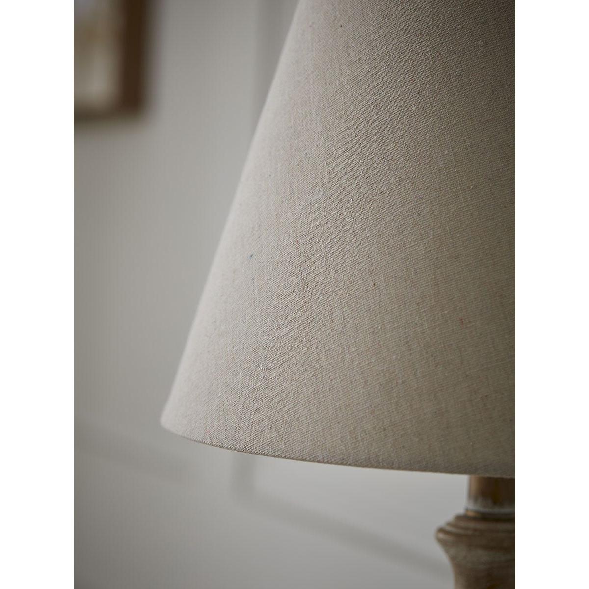 Veida Table Lamp – image 3