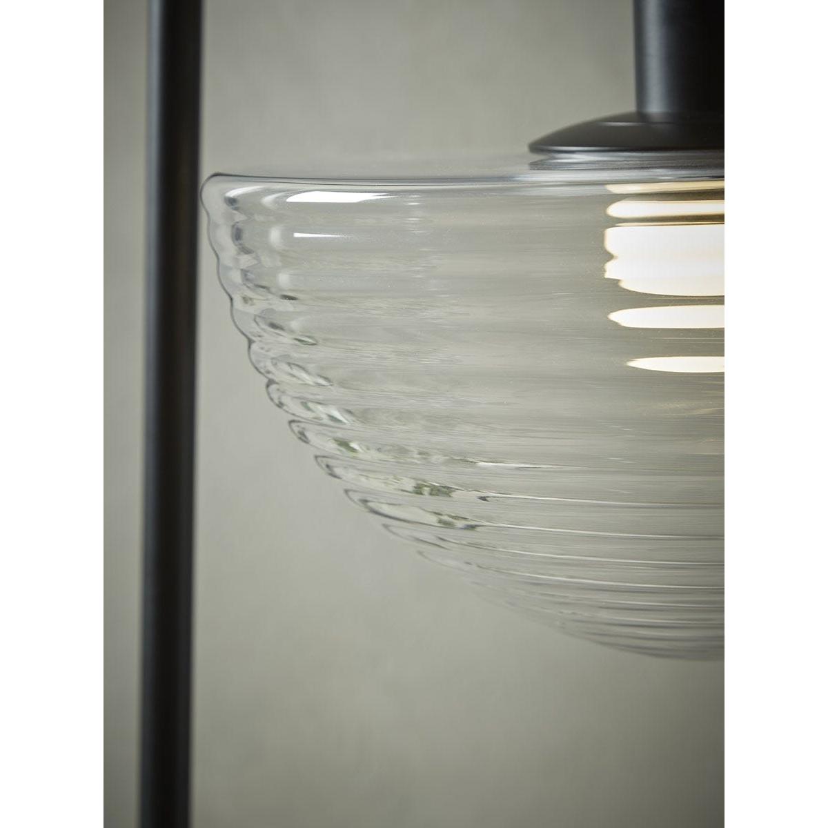 Ribbed Crescent Floor Lamp – image 3
