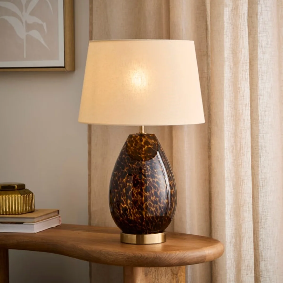 Kira Tortoiseshell Table Lamp – image 1