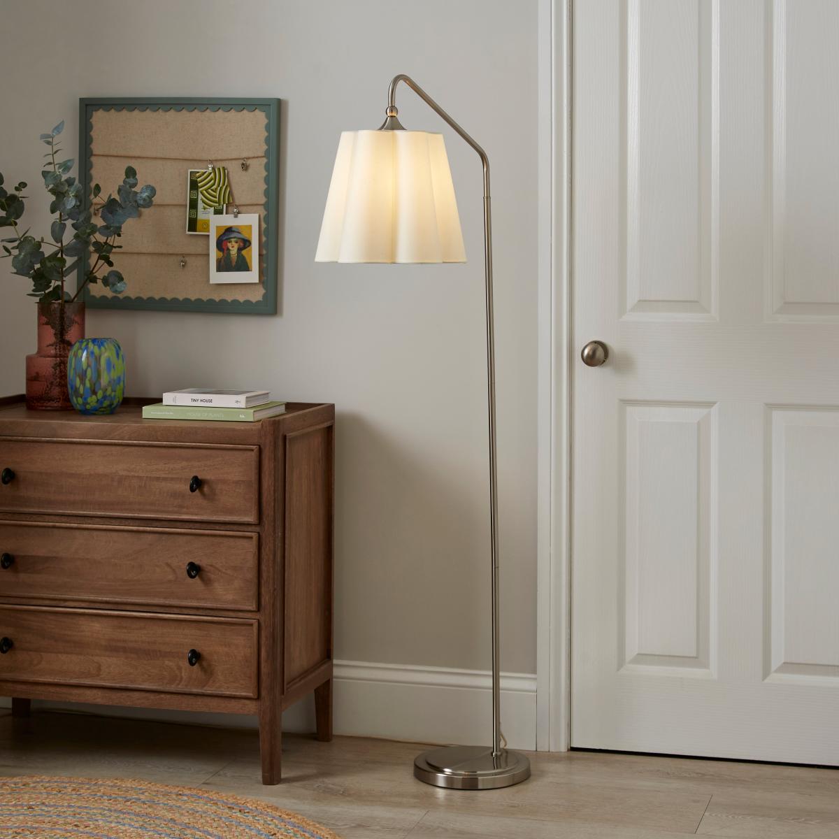 Nancy Metal Floor Lamp Silver – image 2