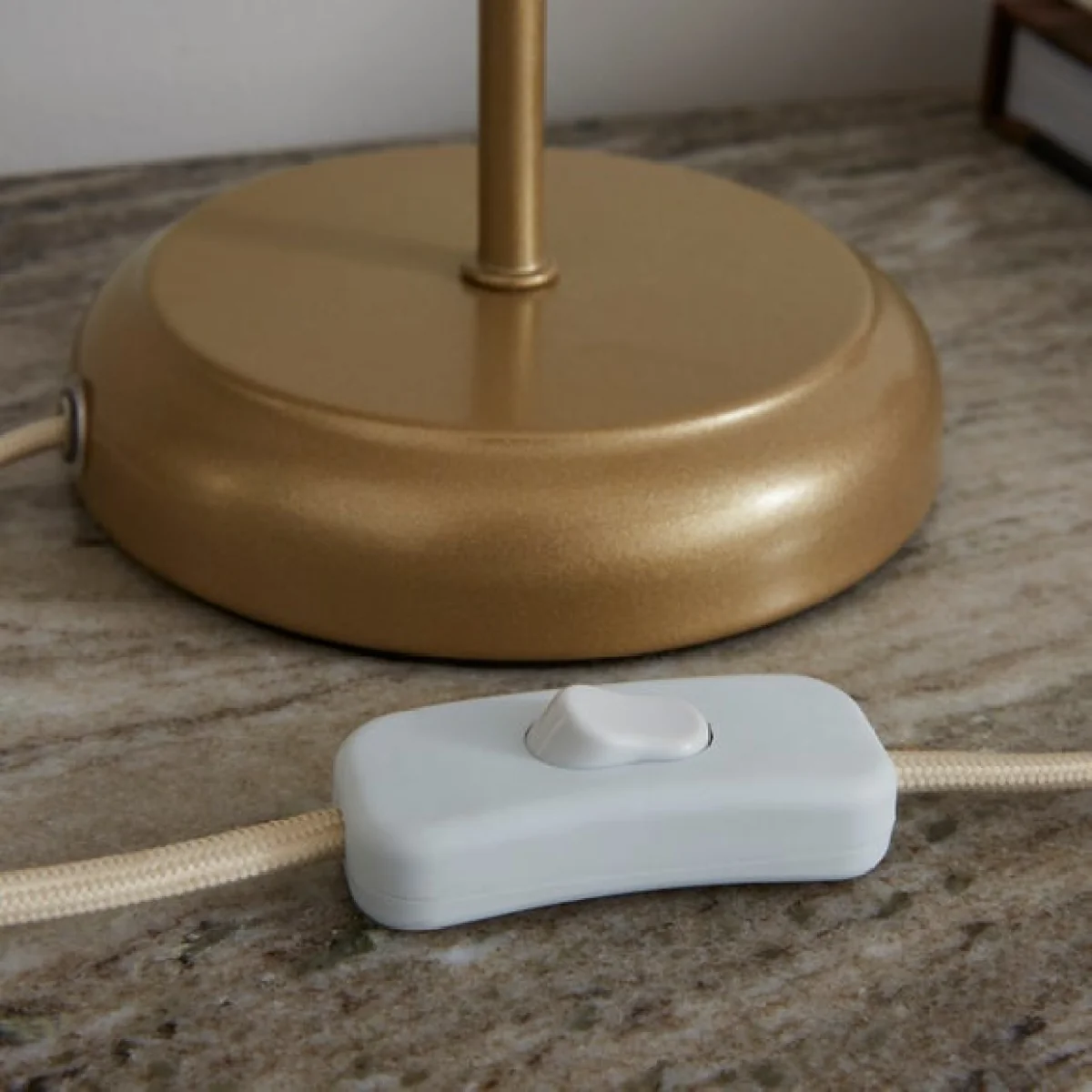 Evelyn Table Lamp – image 4