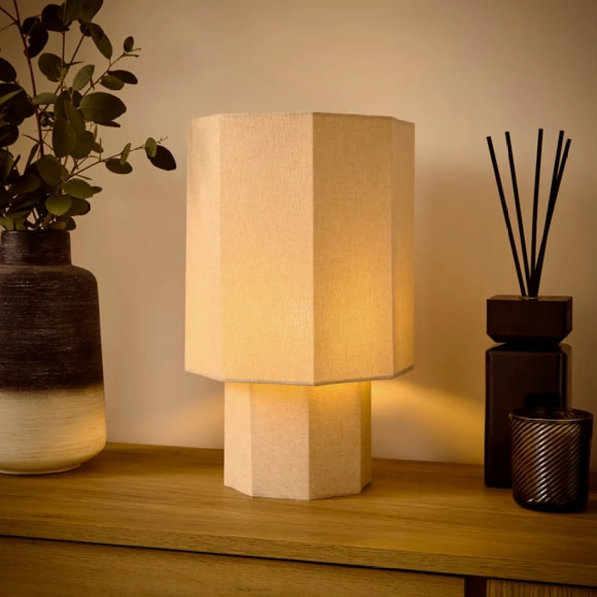 Octagon Luna Table Lamp – image 2