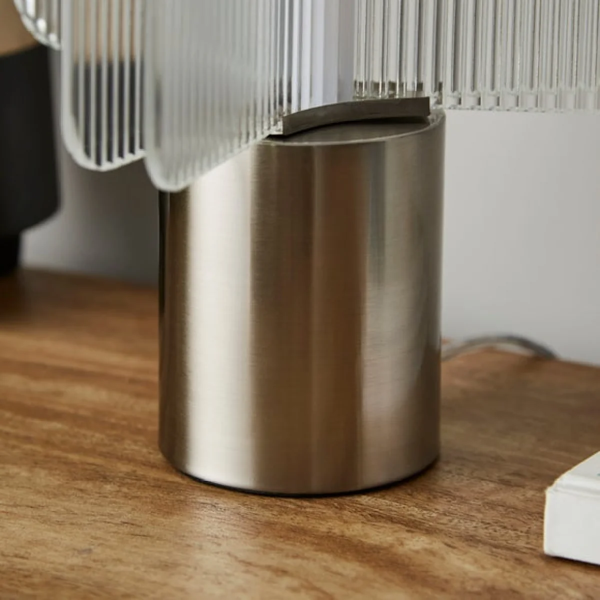 Milan Ribbed Touch Dimmable LED Table Lamp – image 4