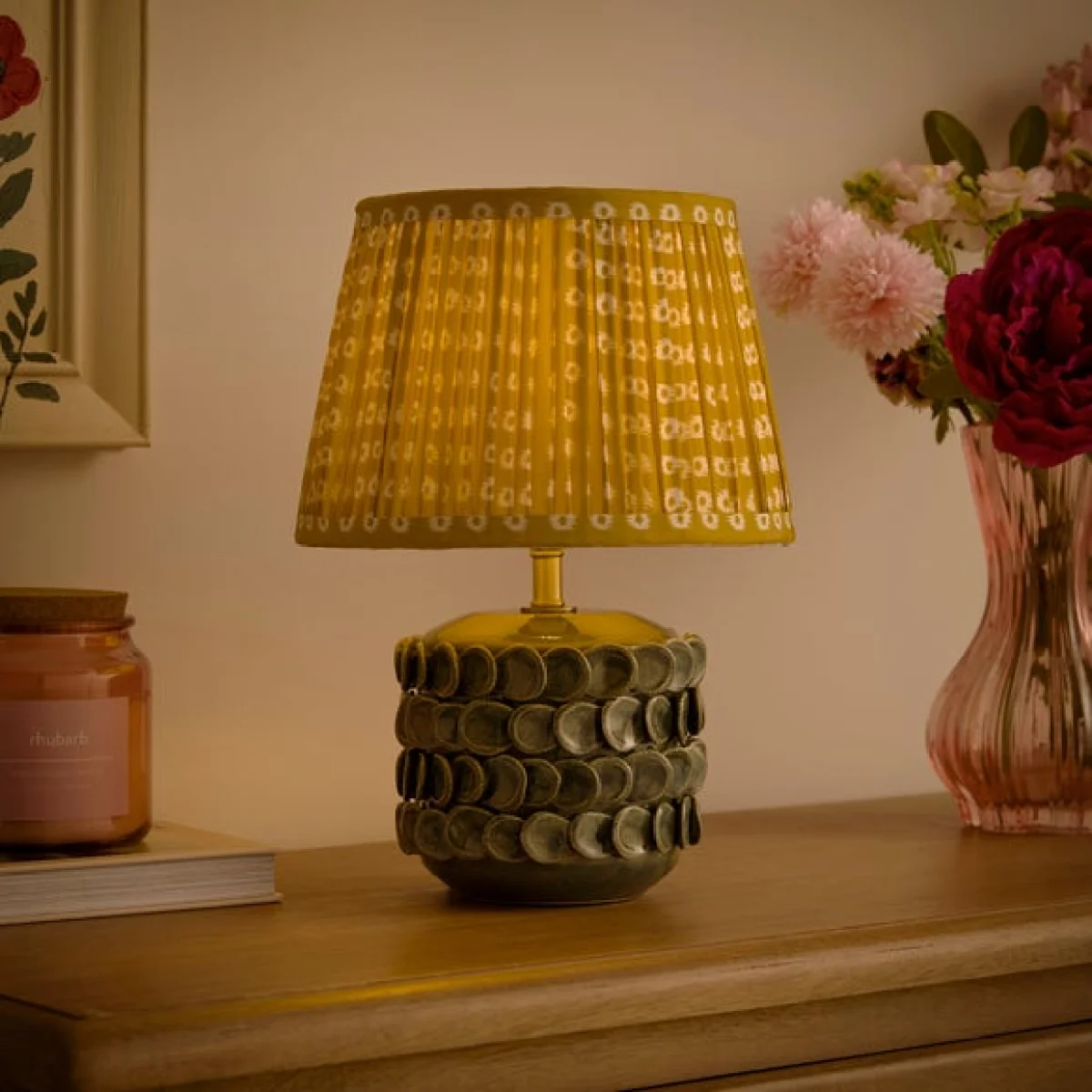 Posie Ceramic Petal Table Lamp – image 2