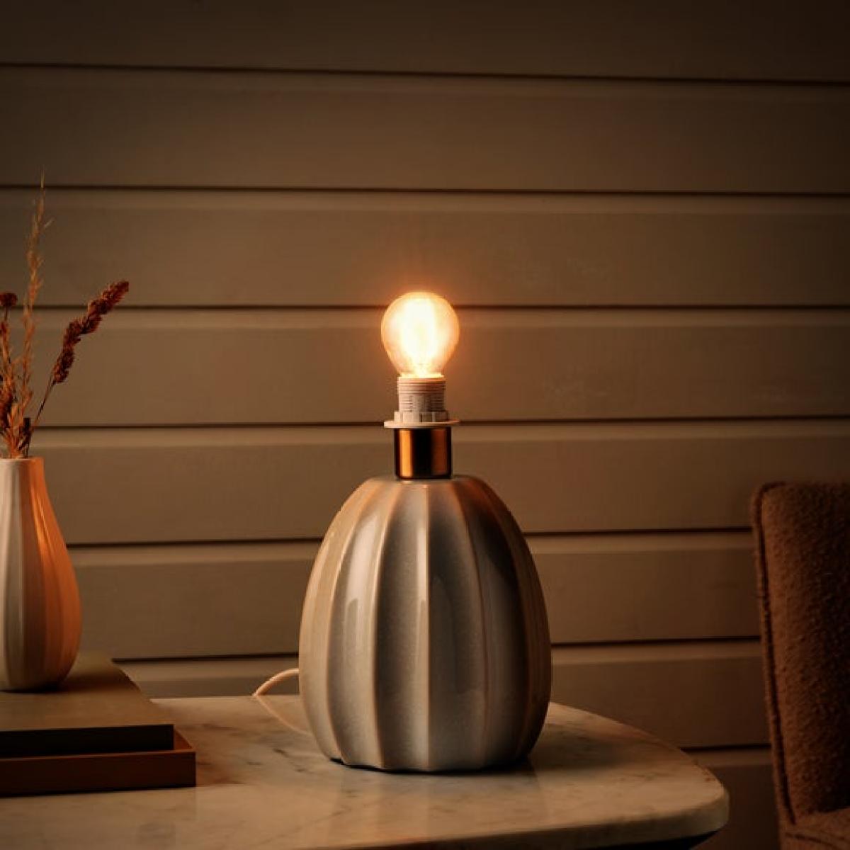Junie Scallop Table Lamp Base – image 2
