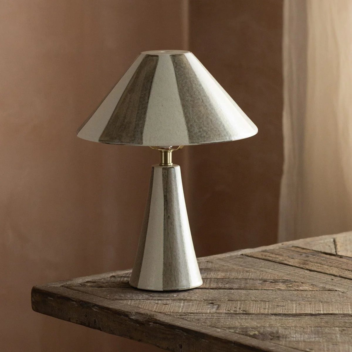 Graham and Green Stone Striped Stoneware Table Lamp – image 5