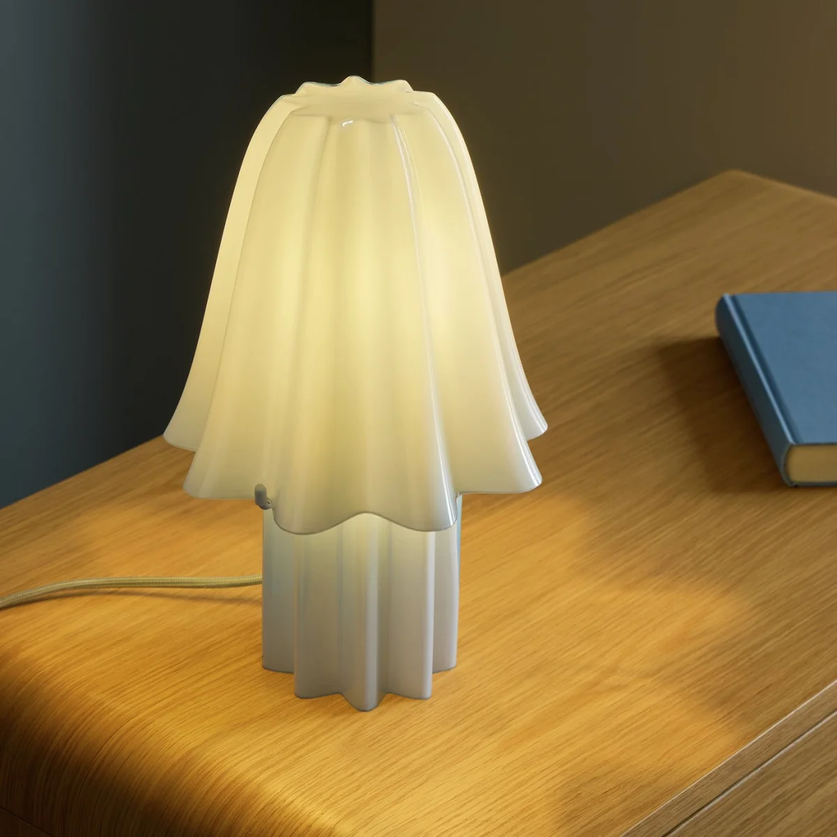 Habitat Winnie Handkerchief Glass Table Lamp - Light blue – image 2