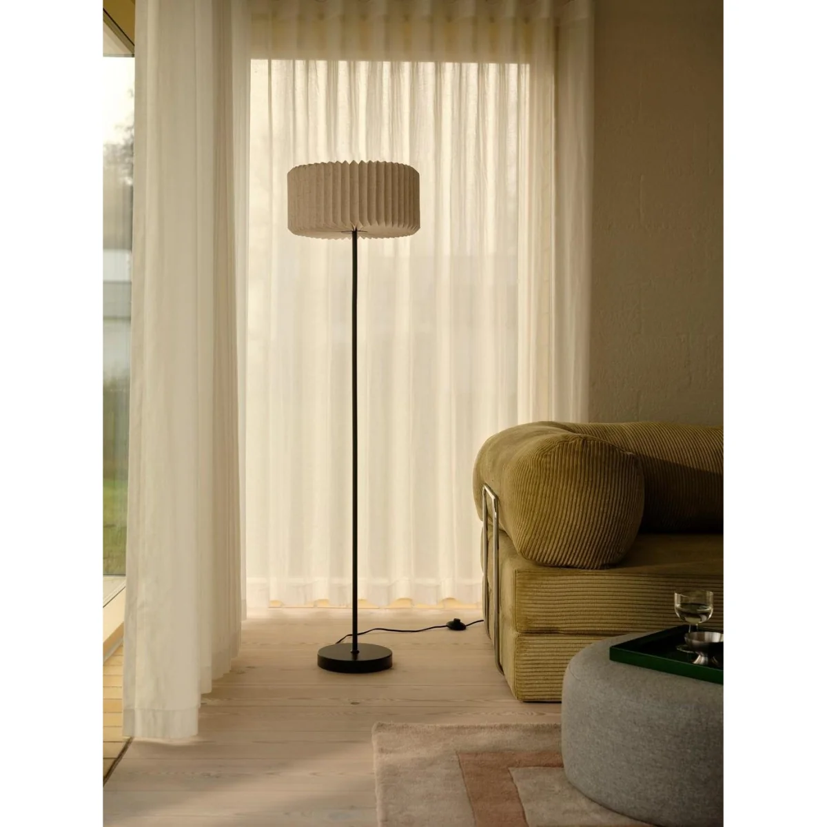 Nordlux Vivienne Statement Floor Lamp - Black – image 2