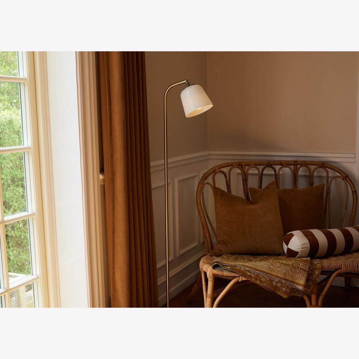 Halo Room 49 Floor Lamp – image 1