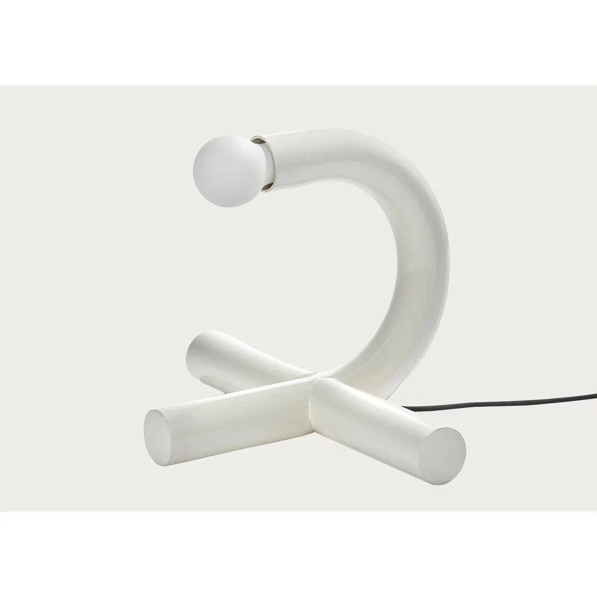 Heal's Metro La Tre Table Lamp – image 8