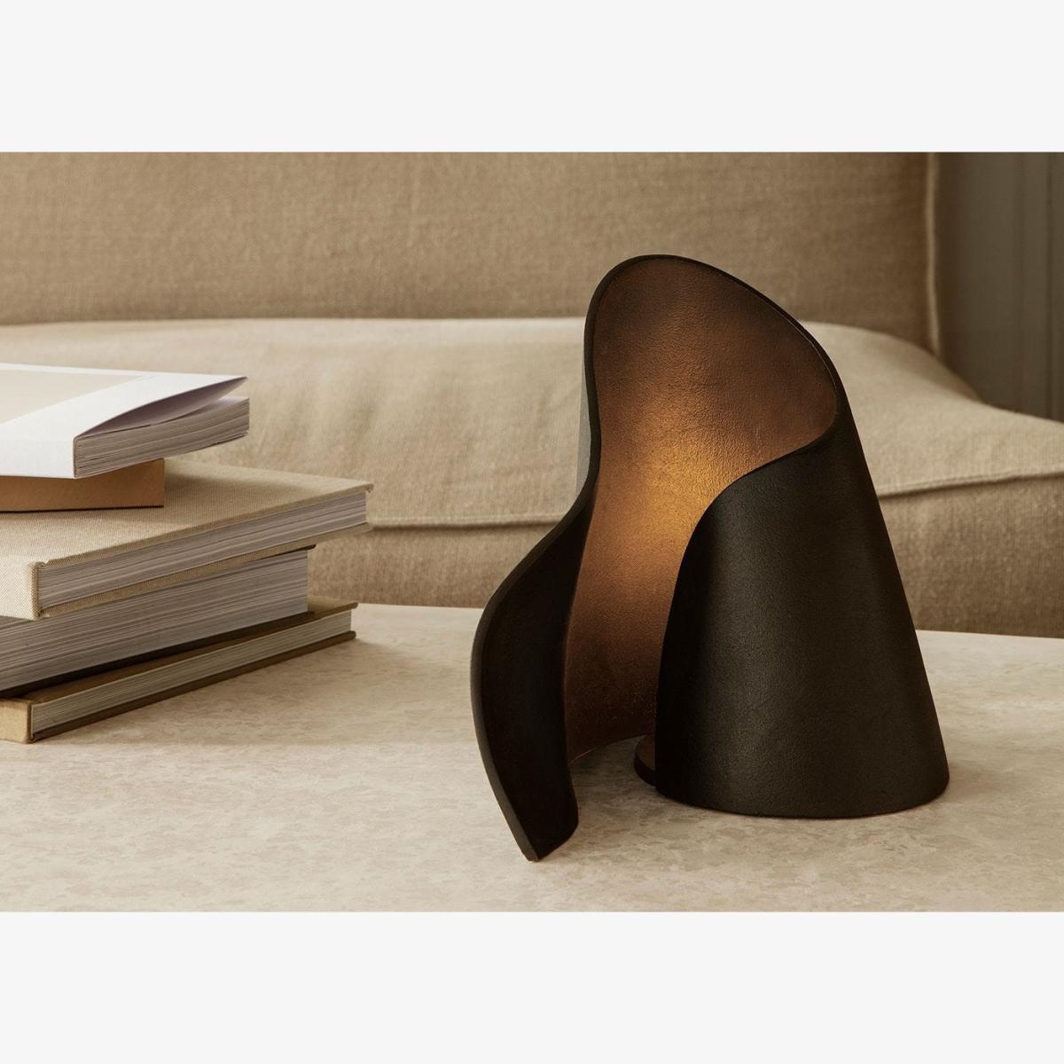 Oyster Table Lamp Black – image 1
