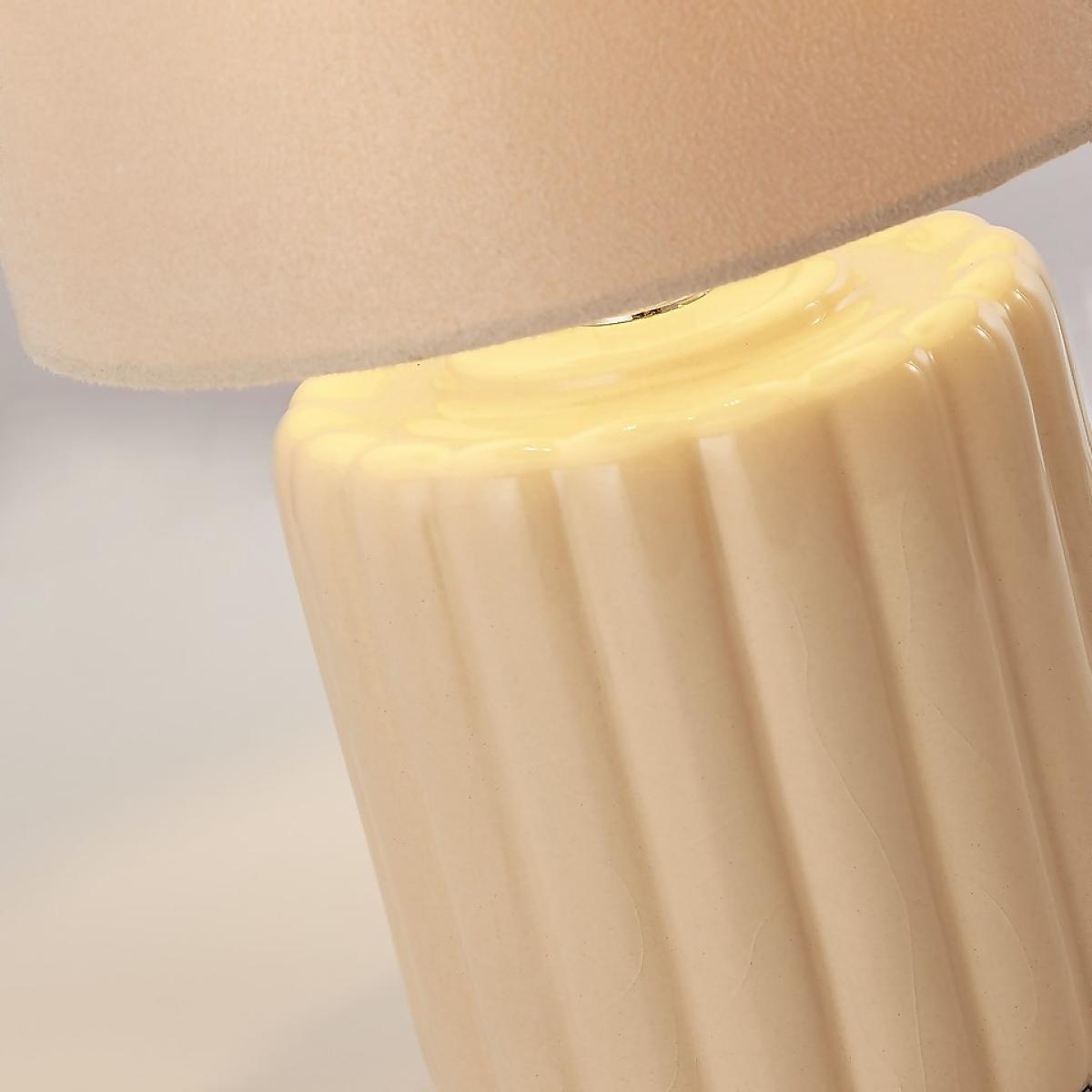 Phoebe Ceramic Table Lamp - Cream – image 4